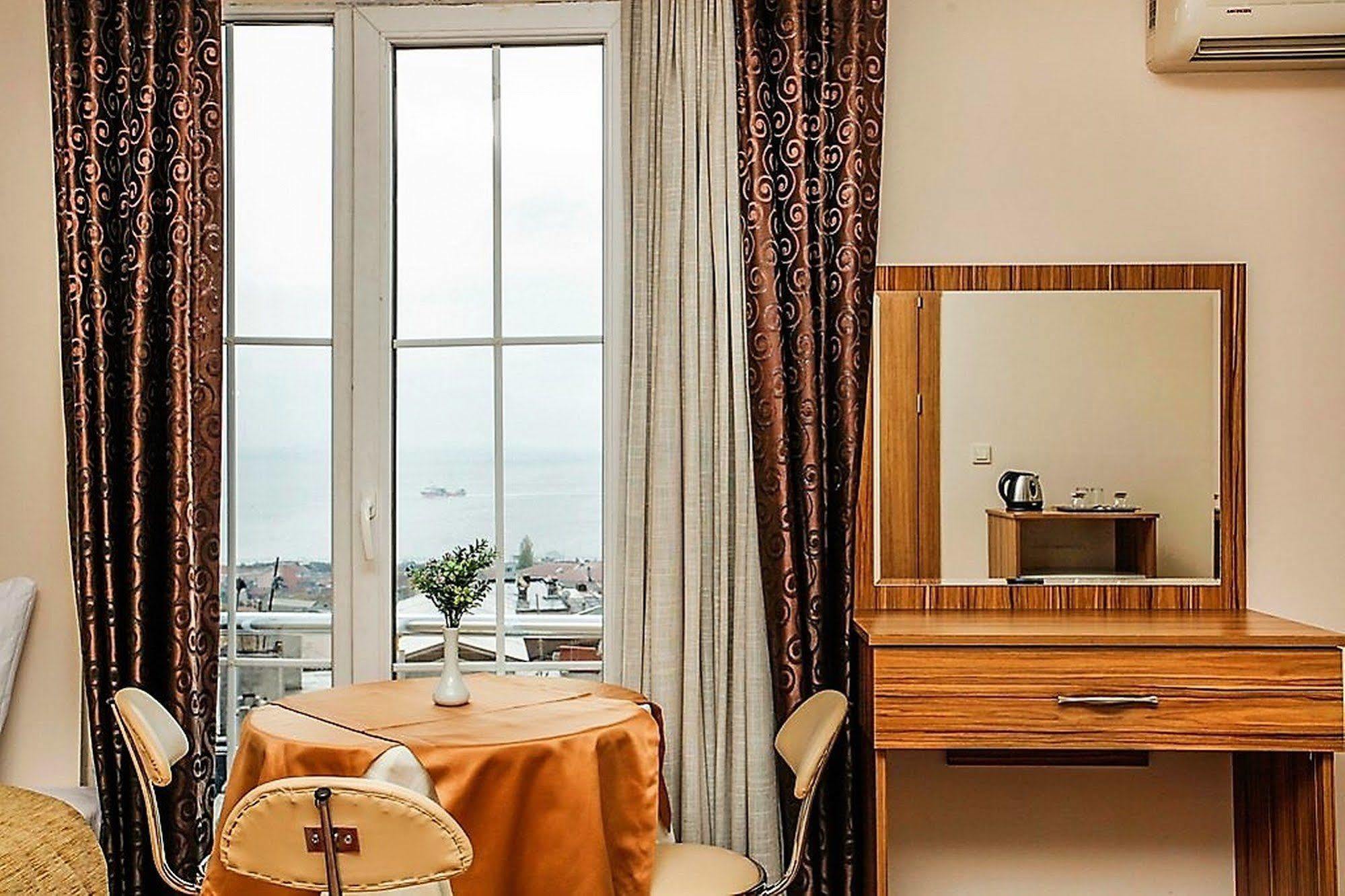 Casa Mia Hotel 4*